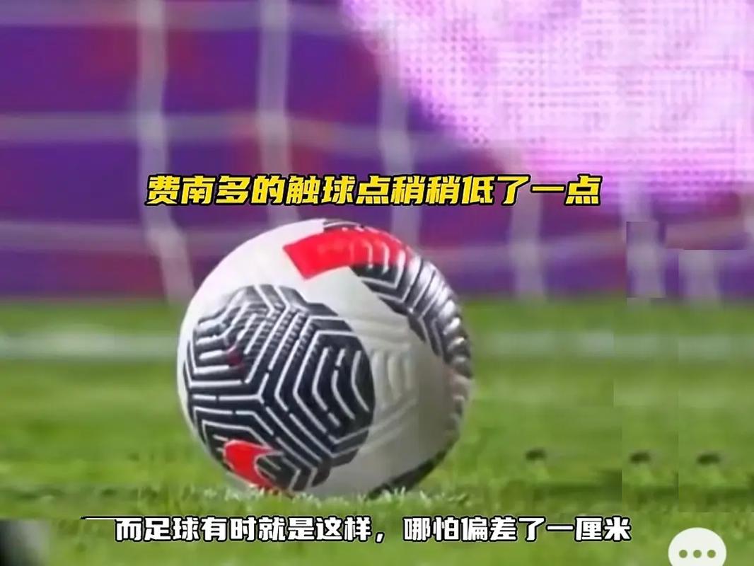 与此同时